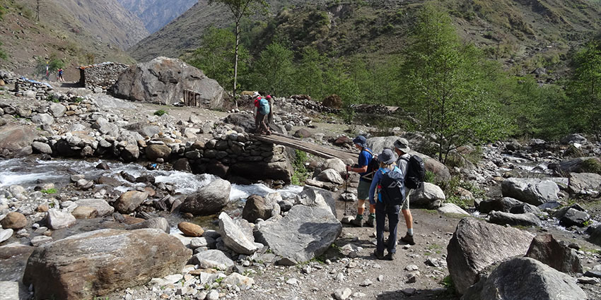 Trek from Jagat To Deng